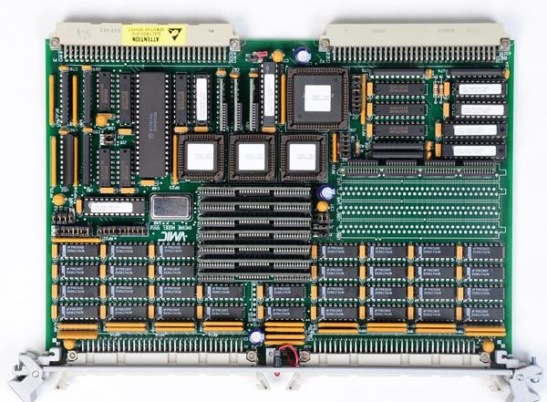 Abaco Systems / VMIC VMIVME-5550-010 VME module