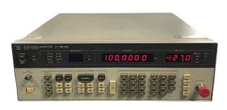 Agilent / Keysight 8654B signal generator
