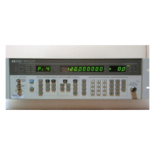 Agilent / Keysight 8657D signal generator