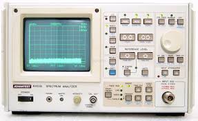 Advantest R4131E spectrum analyzer