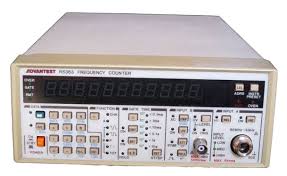 Advantest R5363 frequency counter