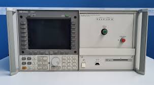 Agilent / Keysight 70004A instrument chassis