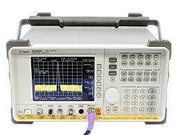 Keysight 8562EC spectrum analyzer