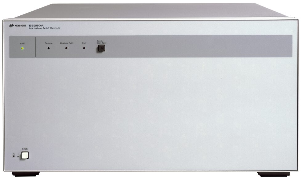 Agilent / Keysight E5250-60002 instrument chassis