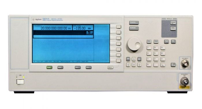 Agilent / Keysight E8251A signal generator