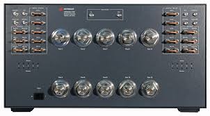Agilent / Keysight U3022AM04 network analyzer