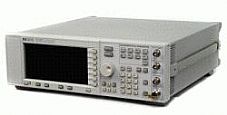 Agilent / Keysight E4422A vector signal generator