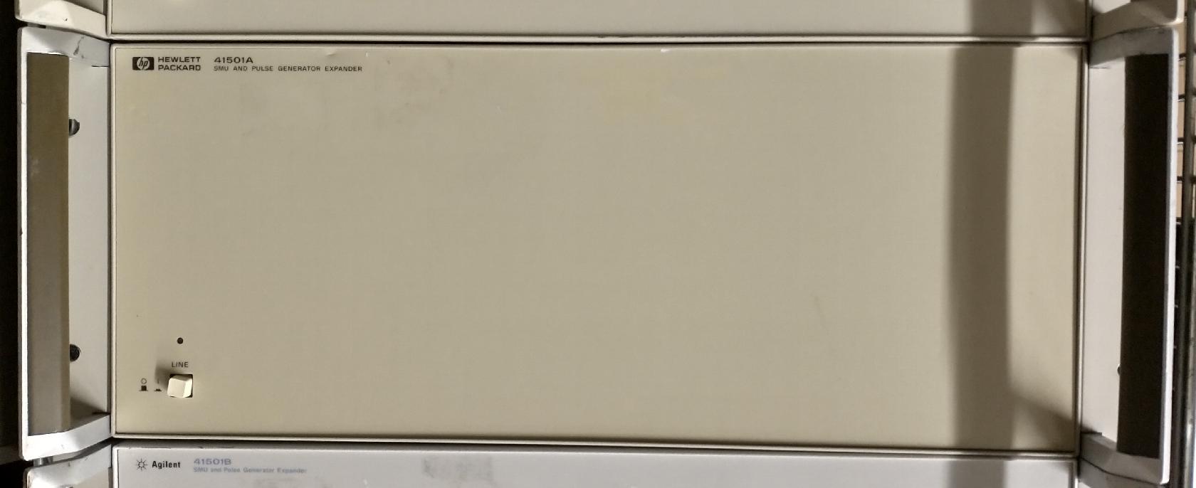 Agilent / Keysight 41501-60003 instrument chassis
