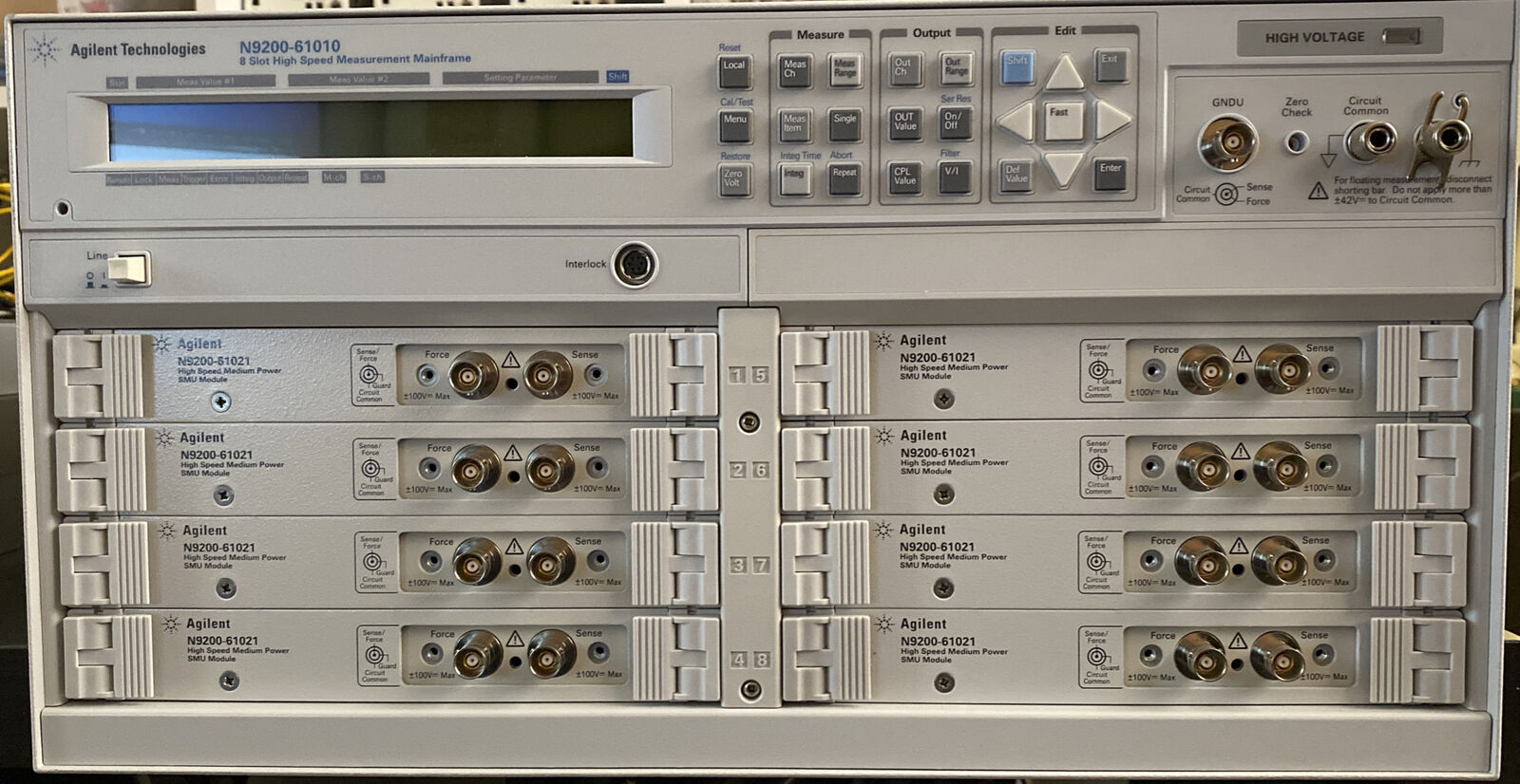 Agilent / Keysight N9200-61010 instrument chassis