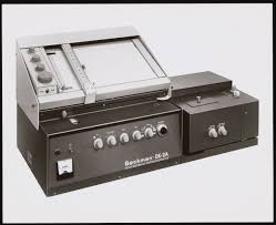 Beckman DK-2S3 laboratory instrument