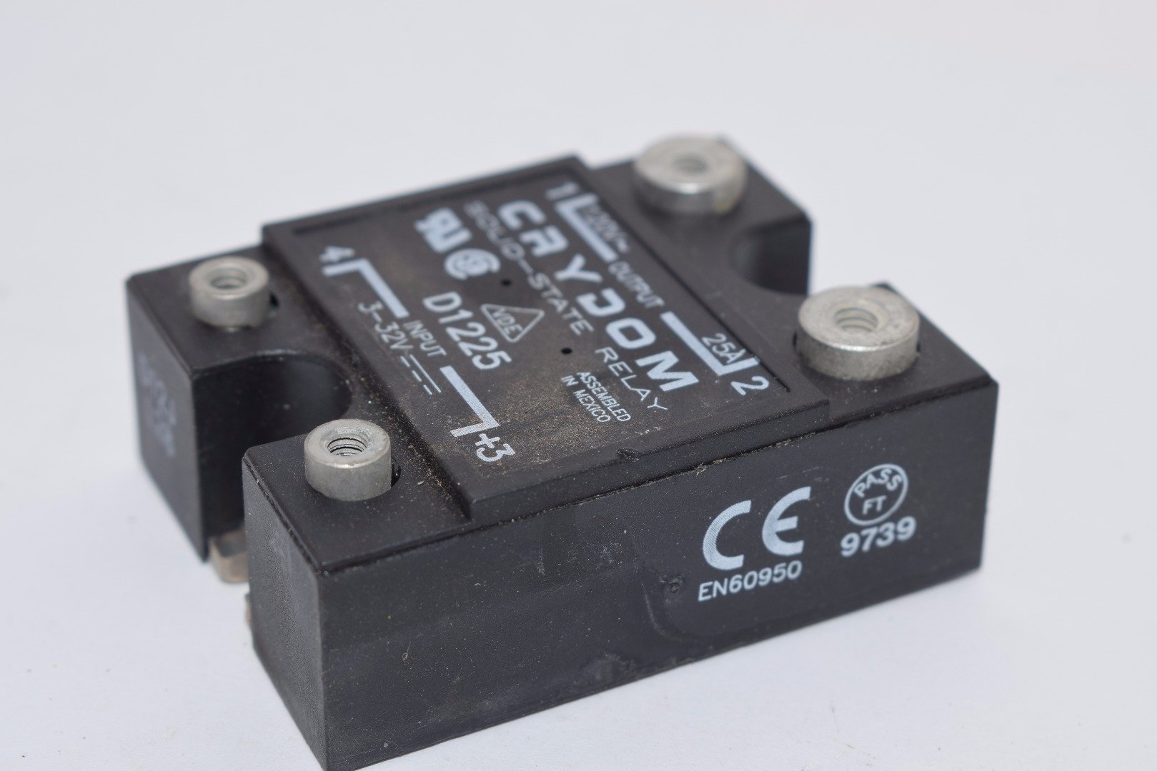 Crydom D1225 industrial controller