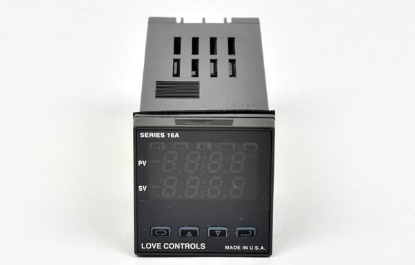 Dwyer Instruments / Love Controls 16A2122-948 industrial controller