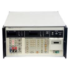Fluke 5101B calibration equipment