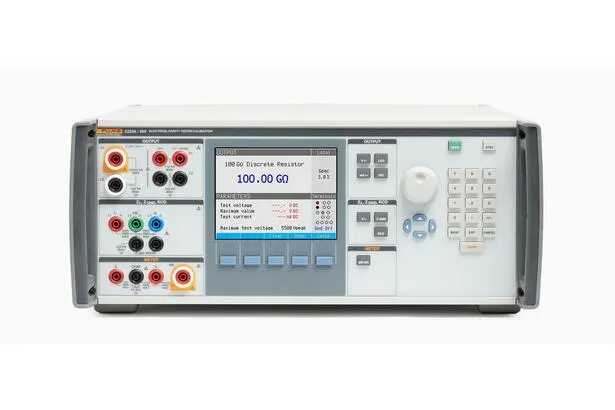 Fluke 5322A calibration equipment