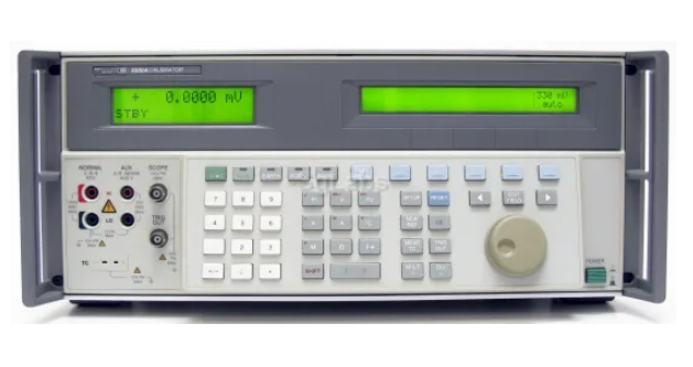 Fluke 5500A / SC600 calibration equipment