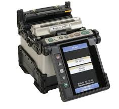 Fujikura 70S+ fusion splicer