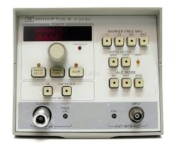 HP / Agilent 83525B signal generator