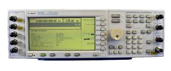 Keysight / Agilent E4432B signal generator