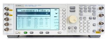 Keysight / Agilent E4436B signal generator