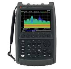 Keysight / Agilent N9914B microwave analyzer