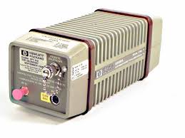Keysight / Agilent / HP 83400A optical light source