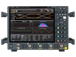 Keysight UXR0404AP digital oscilloscope