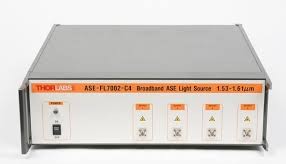 ThorLabs ASE-FL7002-C4 optical light source