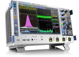 Rohde &amp; Schwarz RTO2004 digital oscilloscope