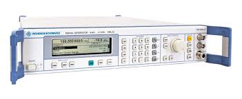 Rohde &amp; Schwarz SML03 signal generator