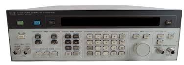 Rohde &amp; Schwarz SMT02 signal generator