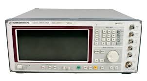Rohde &amp; Schwarz SMT03 signal generator