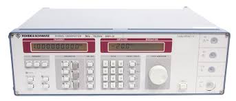 Rohde &amp; Schwarz SMY01 signal generator