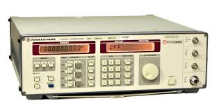 Rohde &amp; Schwarz SMY02 signal generator