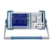 Rohde & Schwarz 1093.4495.03 spectrum analyzer