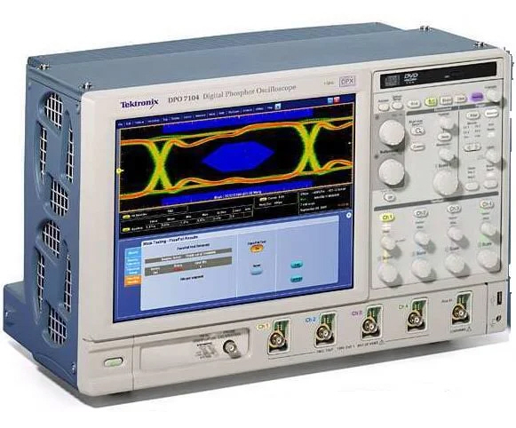 Tektronix DPO7104 New Tektronix DPO7104 1 GHz Digital Oscilloscope
