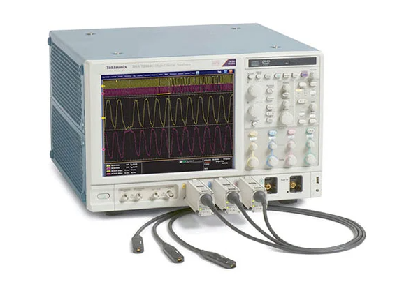 Tektronix DSA72004C mixed signal oscilloscope