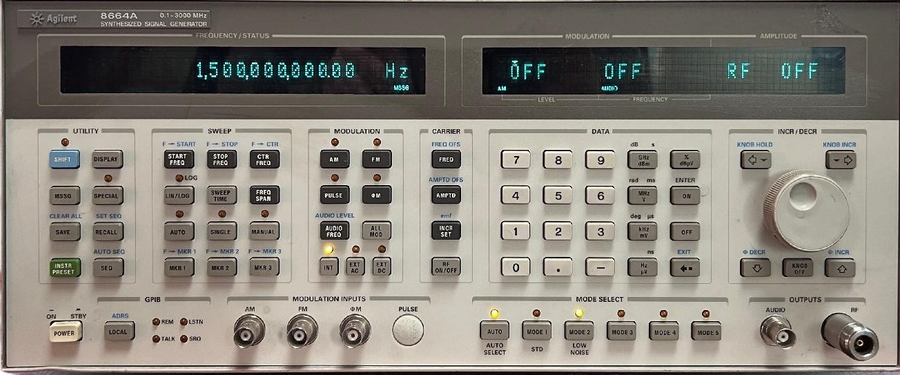 Agilent / Keysight 8660A signal generator